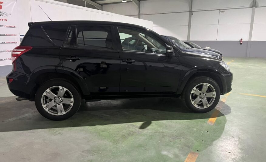 TOYOTA Rav4 2.2 D4D Executive 4×4