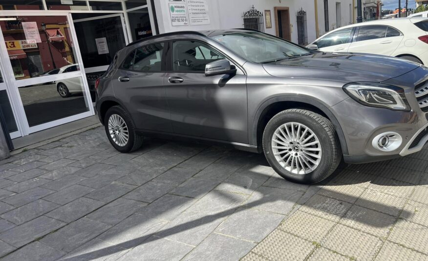 MERCEDES-BENZ GLA GLA 200D