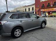 MITSUBISHI Outlander 220 DID MOTION 2WD