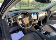 VOLVO XC40 2.0 D3 momentum pro