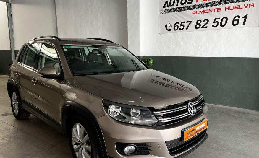 VOLKSWAGEN TIGUAN 2.0