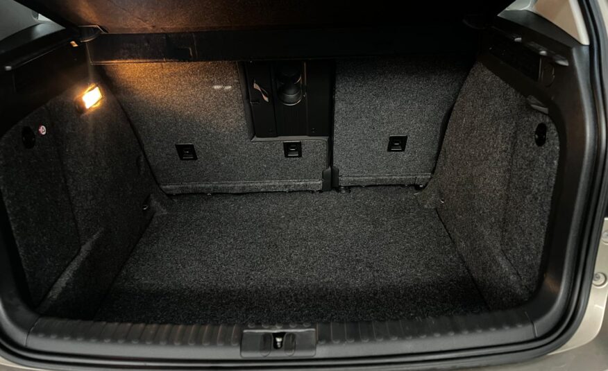 VOLKSWAGEN TIGUAN 2.0
