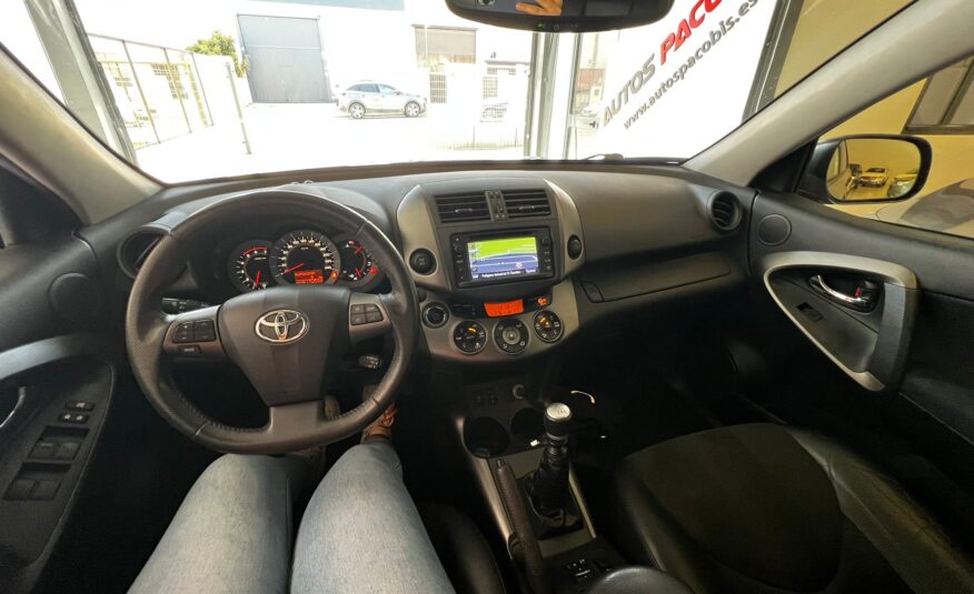 TOYOTA RAV4 4X4 2.2 D4D Executive 4×4