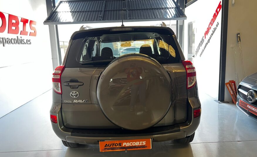 TOYOTA RAV4 4X4 2.2 D4D Executive 4×4