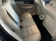 VOLVO v60 2.0 D3 momentum pro