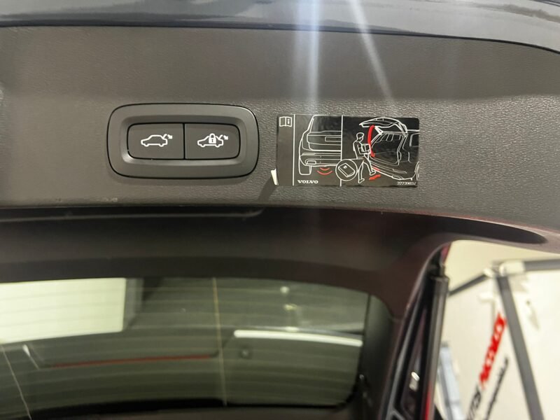 VOLVO XC40 2.0 INSCRIPTION