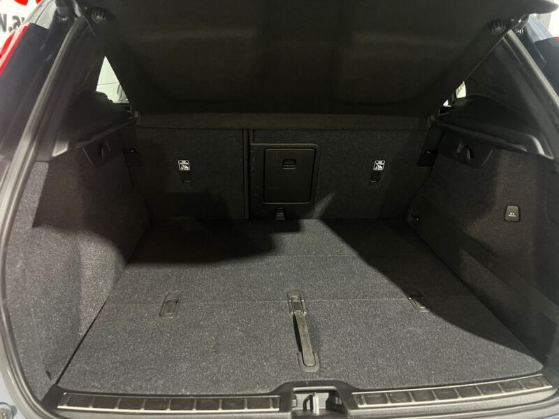 VOLVO XC40 2.0 INSCRIPTION