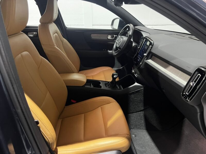 VOLVO XC40 2.0 INSCRIPTION