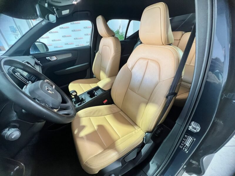 VOLVO XC40 2.0 D3 INSCRIPTION