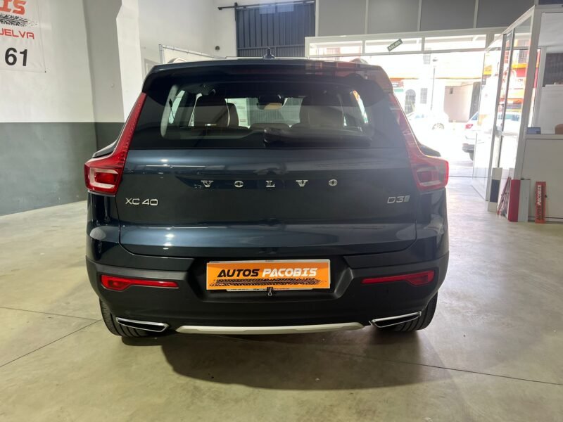 VOLVO XC40 2.0 D3 INSCRIPTION