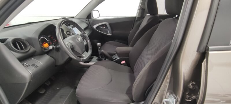 TOYOTA RAV4 4X4 2.2CC 150CV