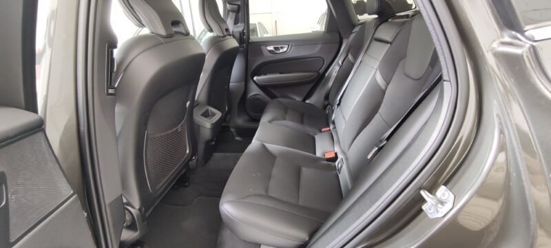 VOLVO XC60 2.0 d4 momentum