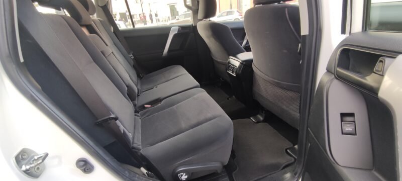 TOYOTA LAND CRUISER 2.8 D4D GX