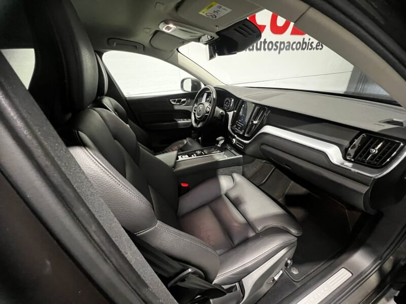 VOLVO XC60 2.0 d4 momentum auto