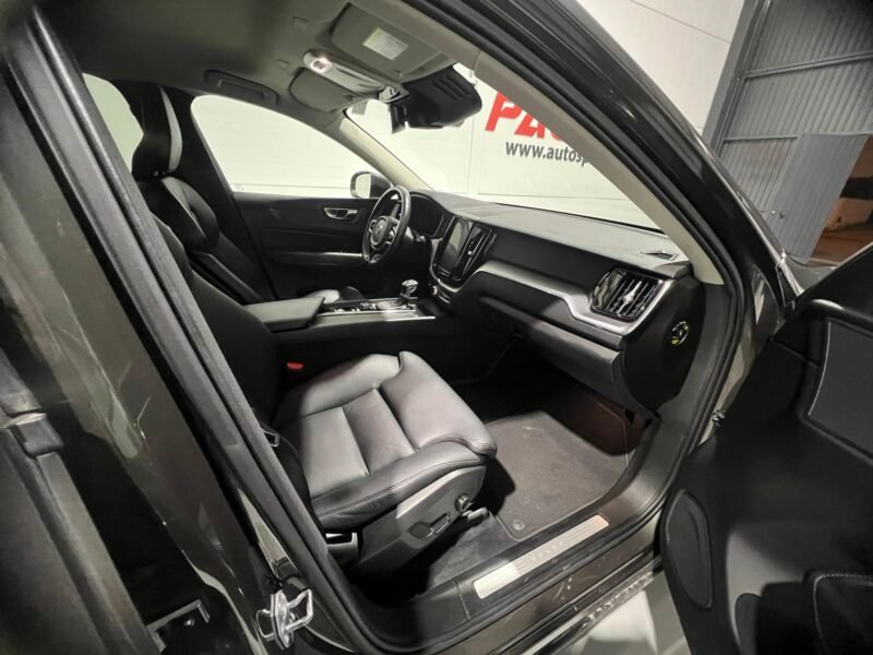 VOLVO XC60 2.0 d4 momentum auto