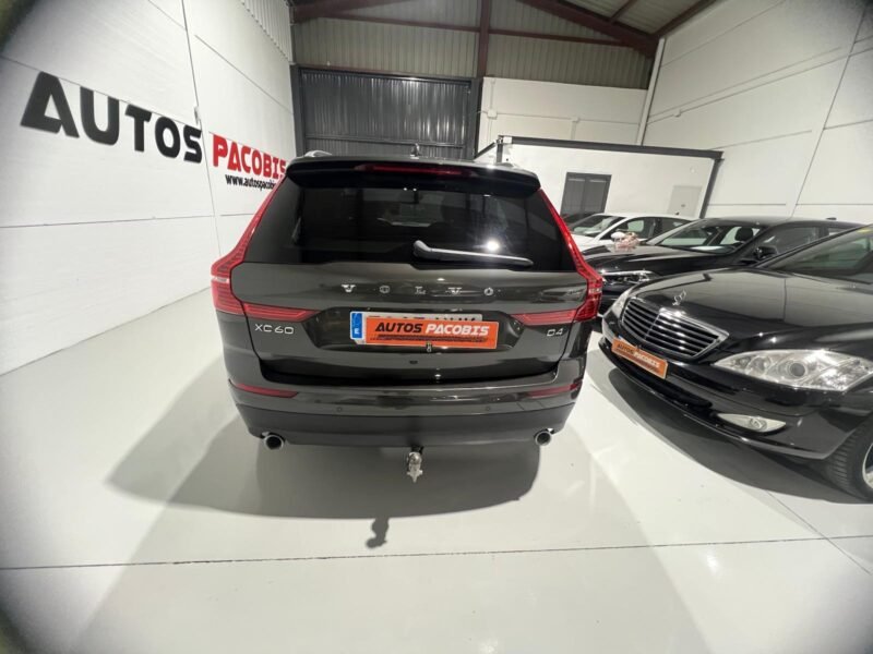 VOLVO XC60 2.0 d4 momentum auto
