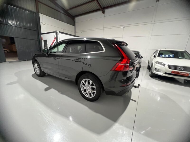 VOLVO XC60 2.0 d4 momentum auto
