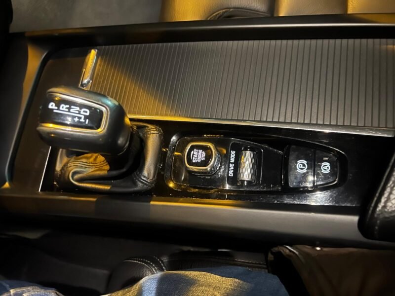 VOLVO XC60 2.0 d4 momentum auto