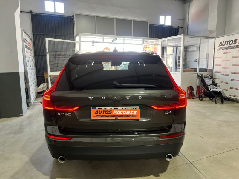 VOLVO XC60 2.0 d4 momentum auto