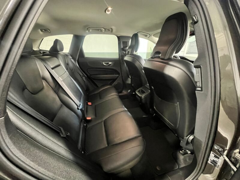 VOLVO XC60 2.0 d4 momentum auto