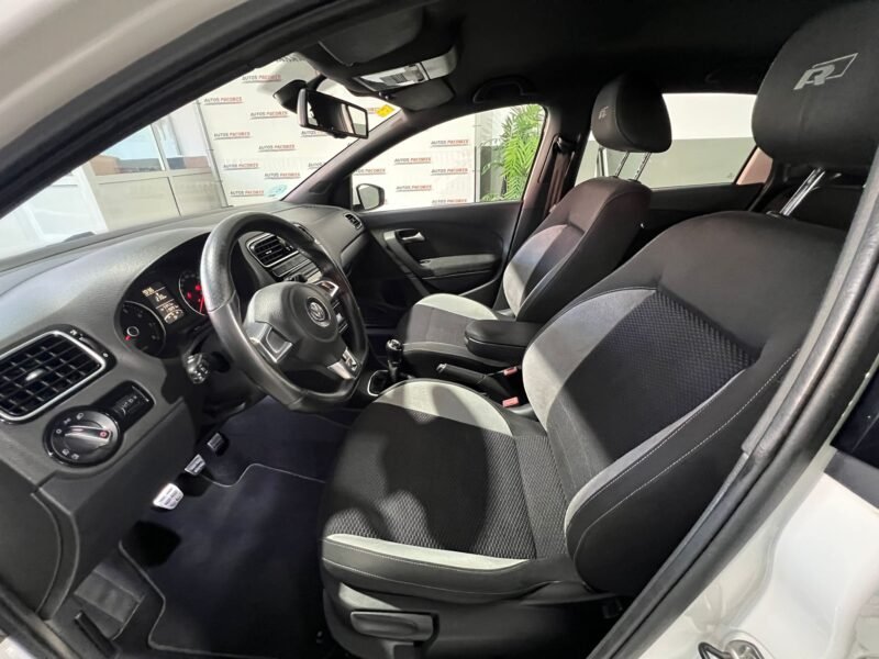 VOLKSWAGEN POLO RLINE