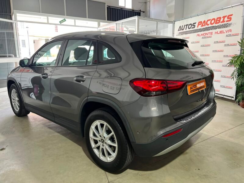 MERCEDES GLA 180D