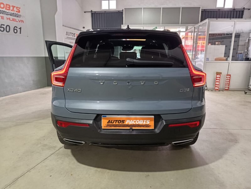 VOLVO XC40 RDESING
