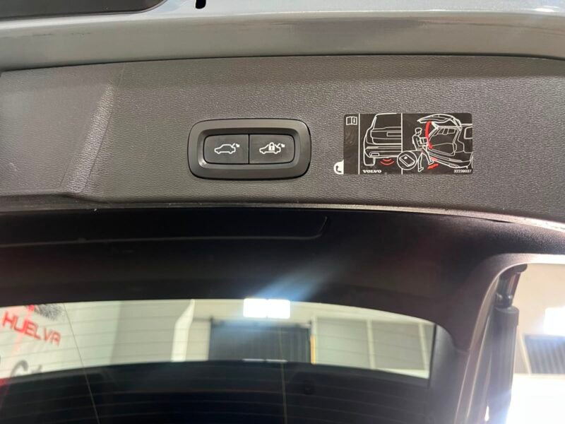 VOLVO XC40 RDESING