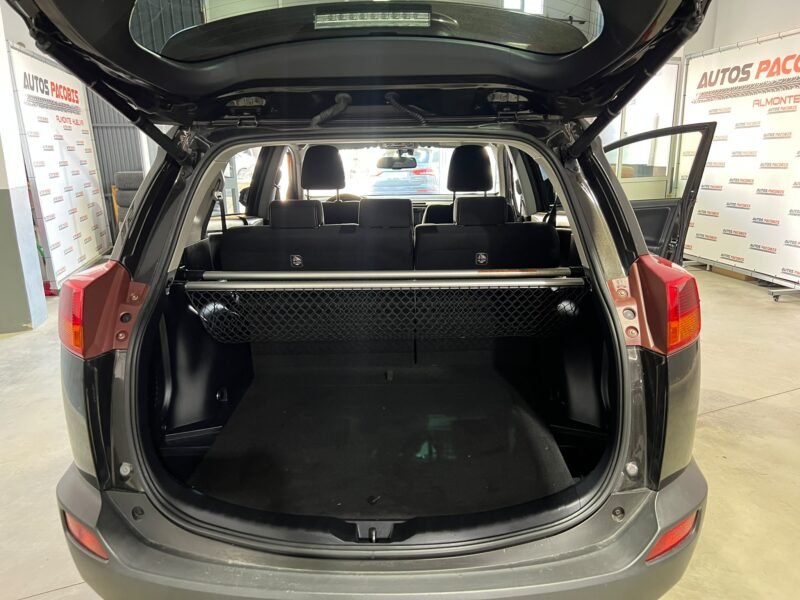 TOYOTA RAV4 4X4 2.2 AWD 150